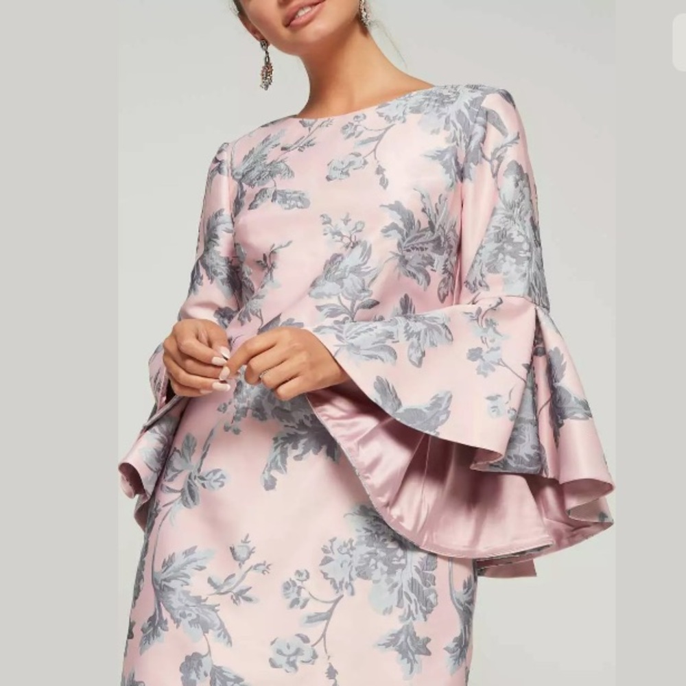 NEW BADGLEY MISCHKA PINK BELL SLEEVE DRESS